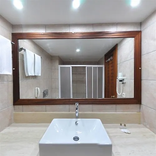 Okaliptus Otel Bitez